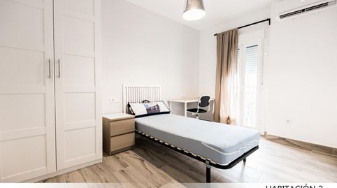 Foto 5 de Habitación en Doctor Barraquer - G. Renfe - Policlínico, Sevilla Capital
