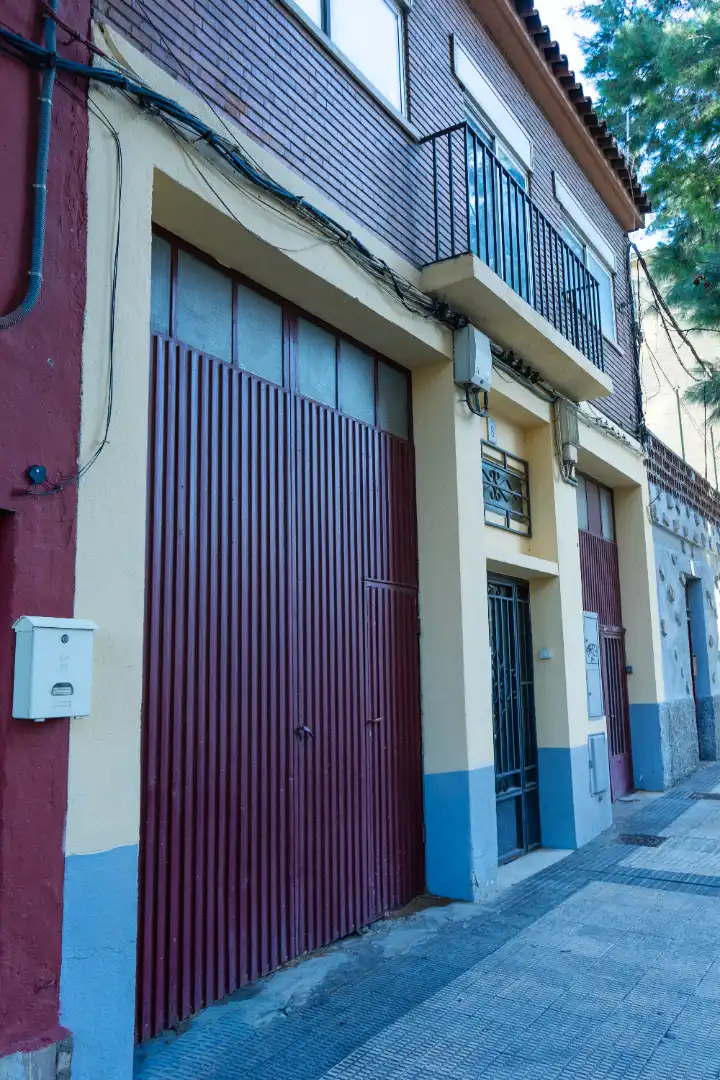 Vista exterior de Casa o xalet en venda en Zaragoza amb Calefacció