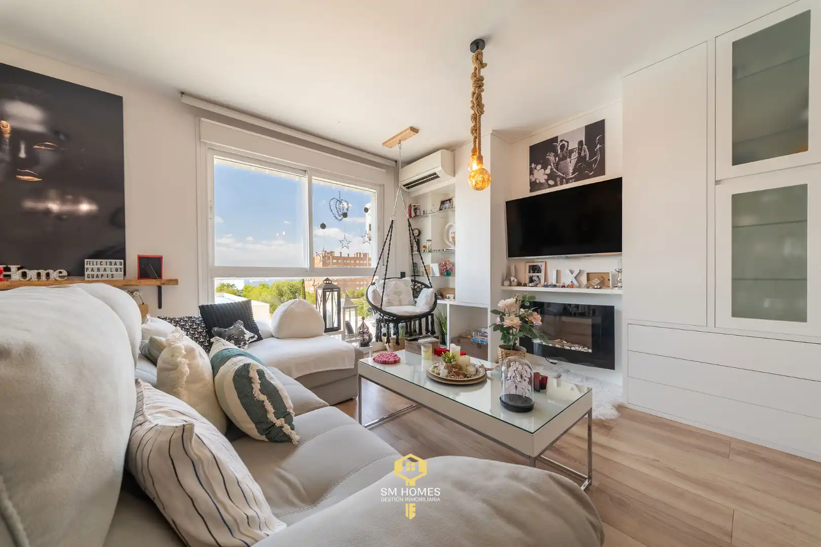 Living room of Flat for sale in Coslada  with Air Conditioner, Heating and Storage room
