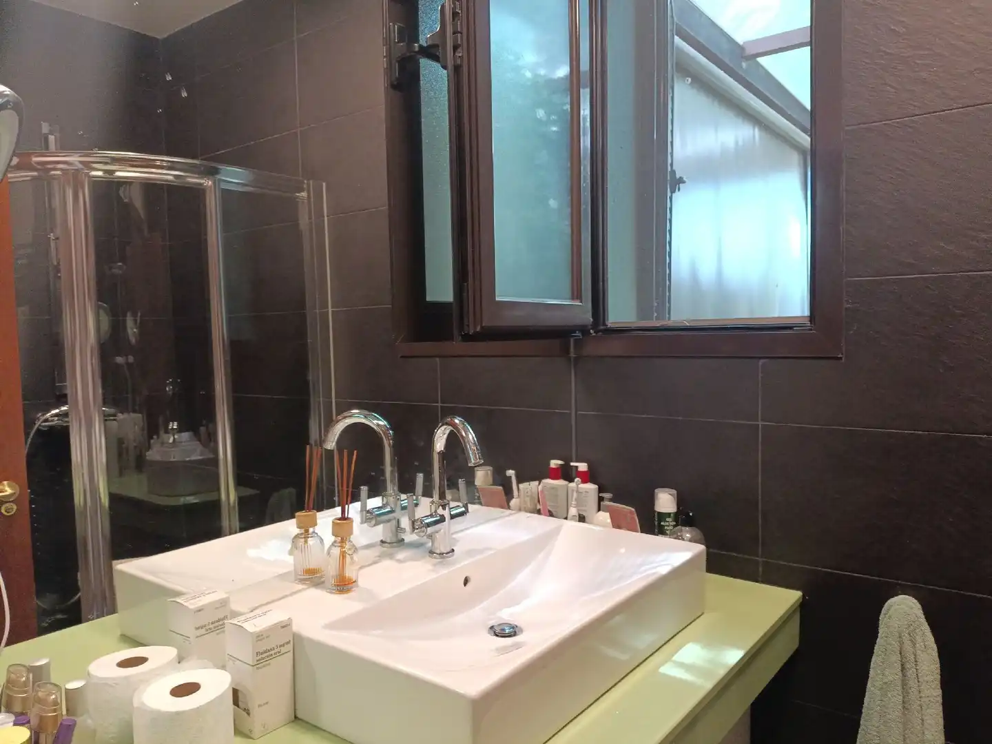 Baño de Casa o chalet en venta en La Puebla de Castro con Aire acondicionado, Calefacción y Jardín privado