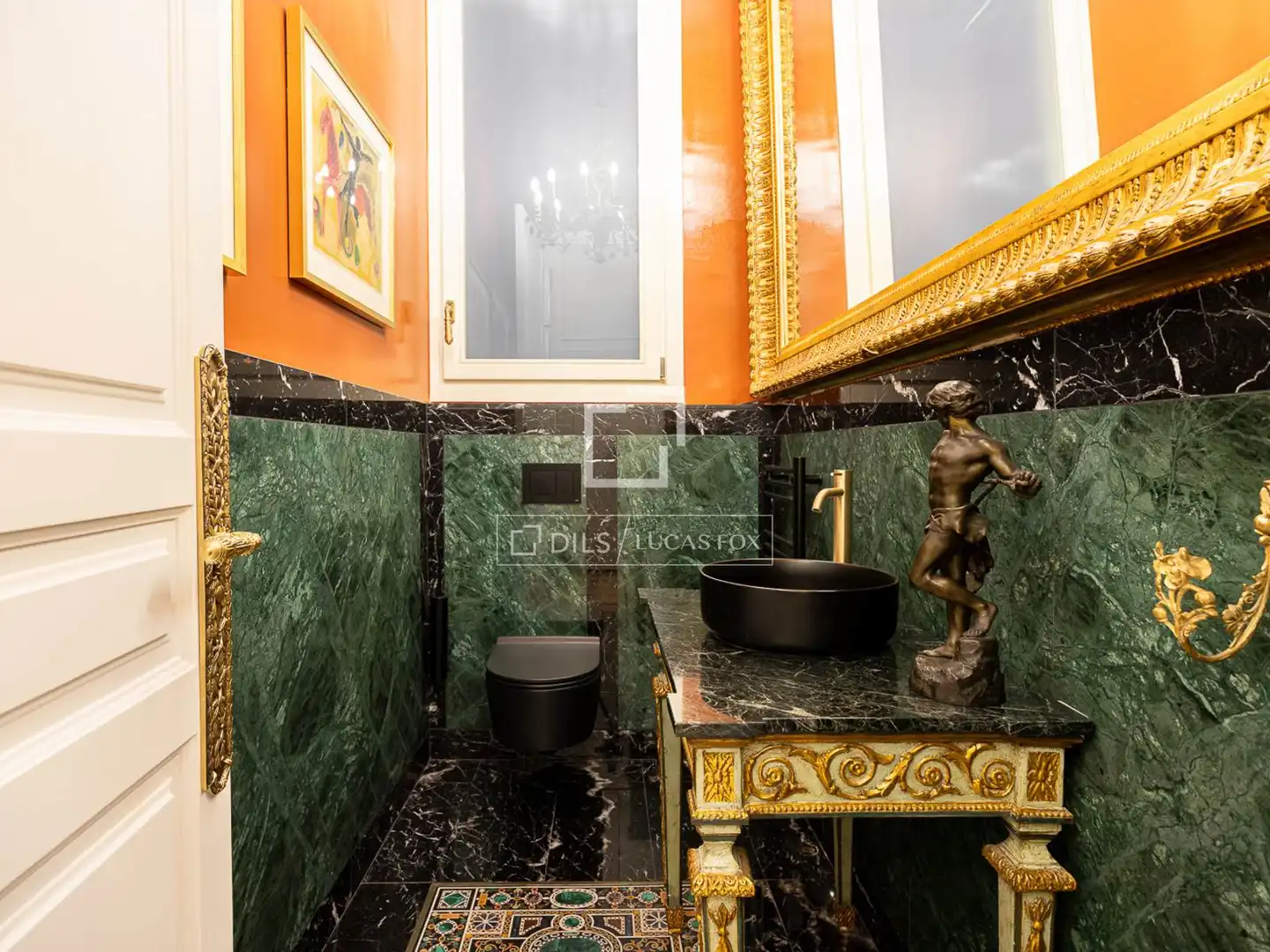 Bathroom of Flat for sale in Barcelona  with Air Conditioner, Heating and Furnished