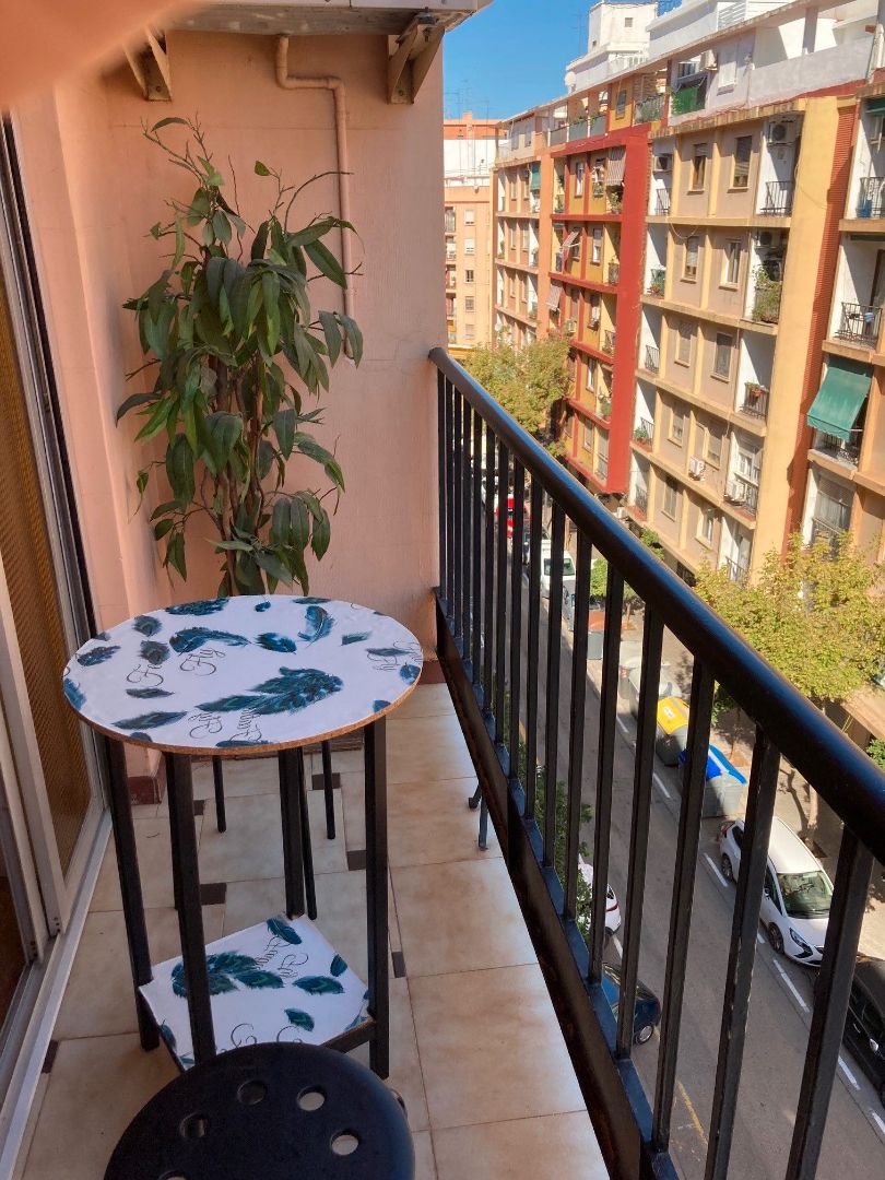Balcony of Flat to rent in  Valencia Capital  with Air Conditioner, Furnished and Oven