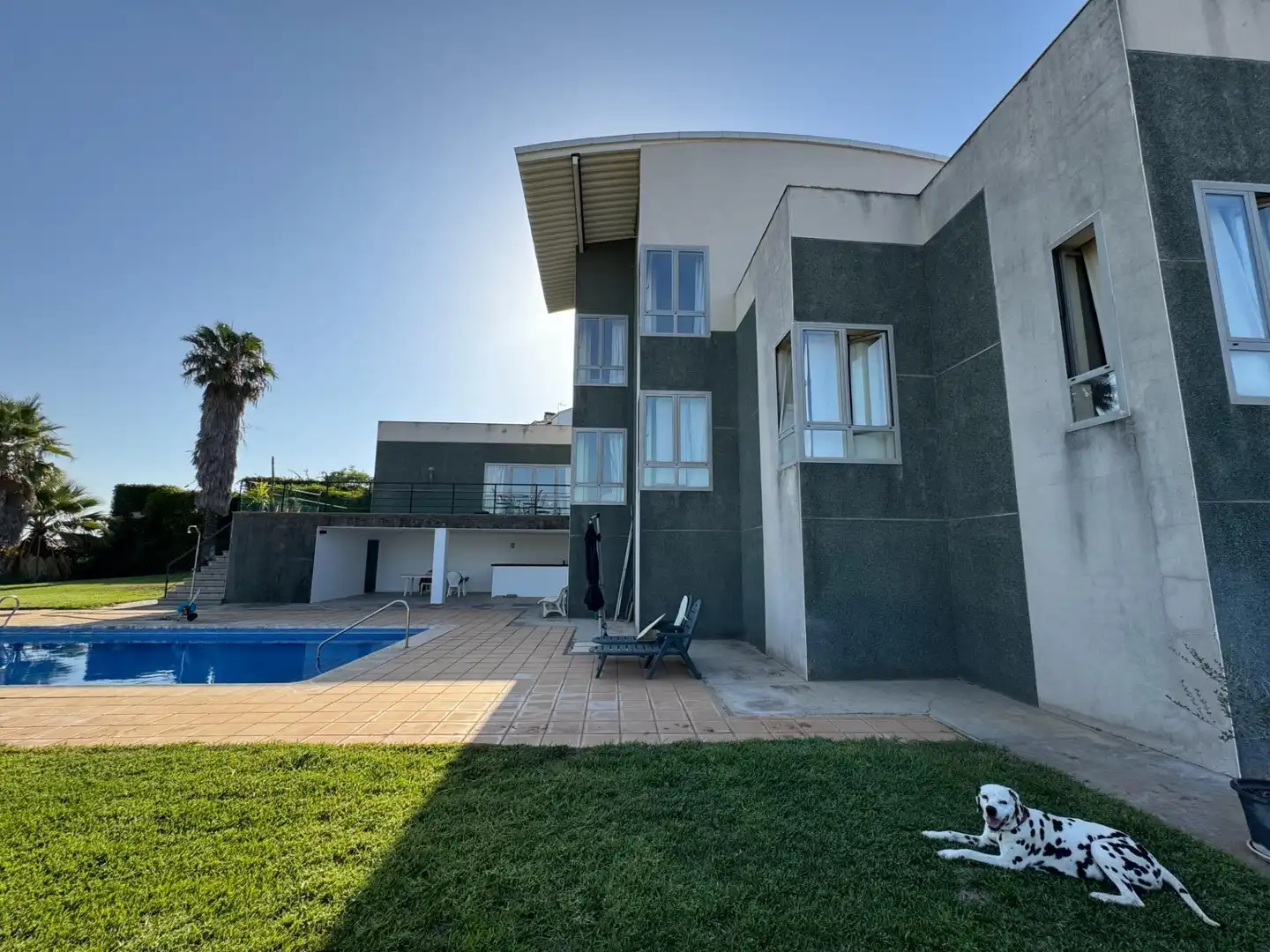 Vista exterior de Casa o xalet en venda en Badajoz amb Aire condicionat, Calefacció i Jardí privat