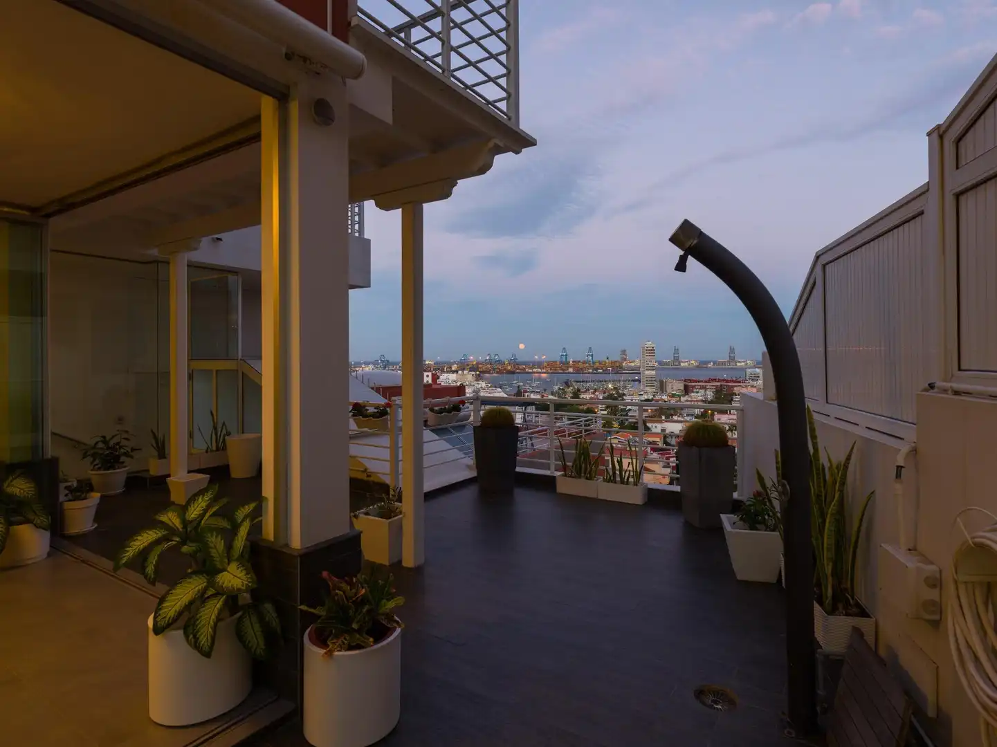 Terrassa de Casa adosada en venda en Las Palmas de Gran Canaria amb Jardí privat, Terrassa i Traster