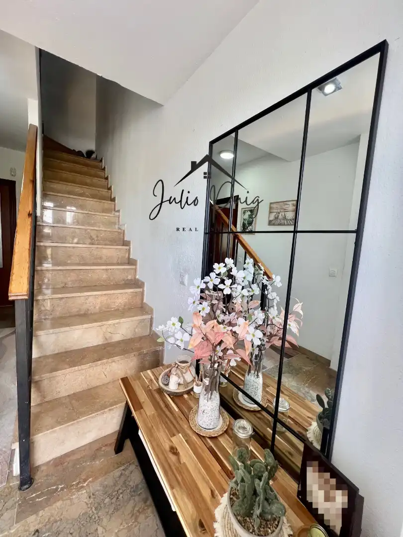 Detached homes for sale in Coria del Río  with Air Conditioner and Balcony