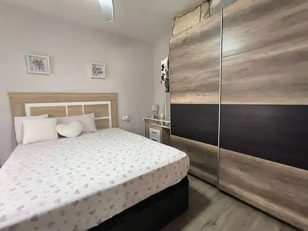 Bedroom of Flat for sale in Málaga  with Air Conditioner, Heating and Furnished