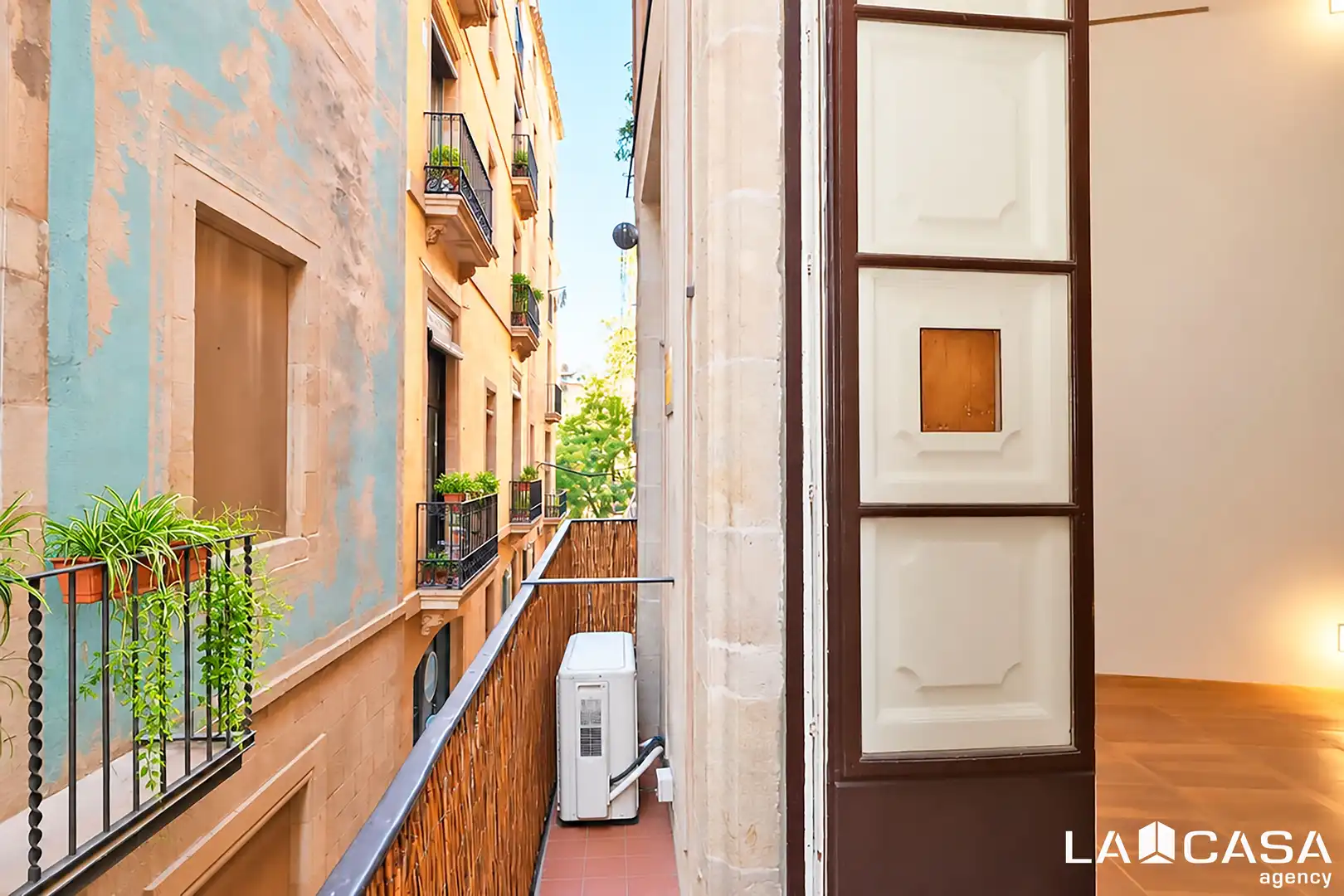 Maisonette zum Verkauf in Barcelona, Barcelona