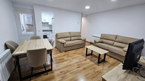 Foto 2 de Piso de alquiler en Carmelitas, Salamanca Capital