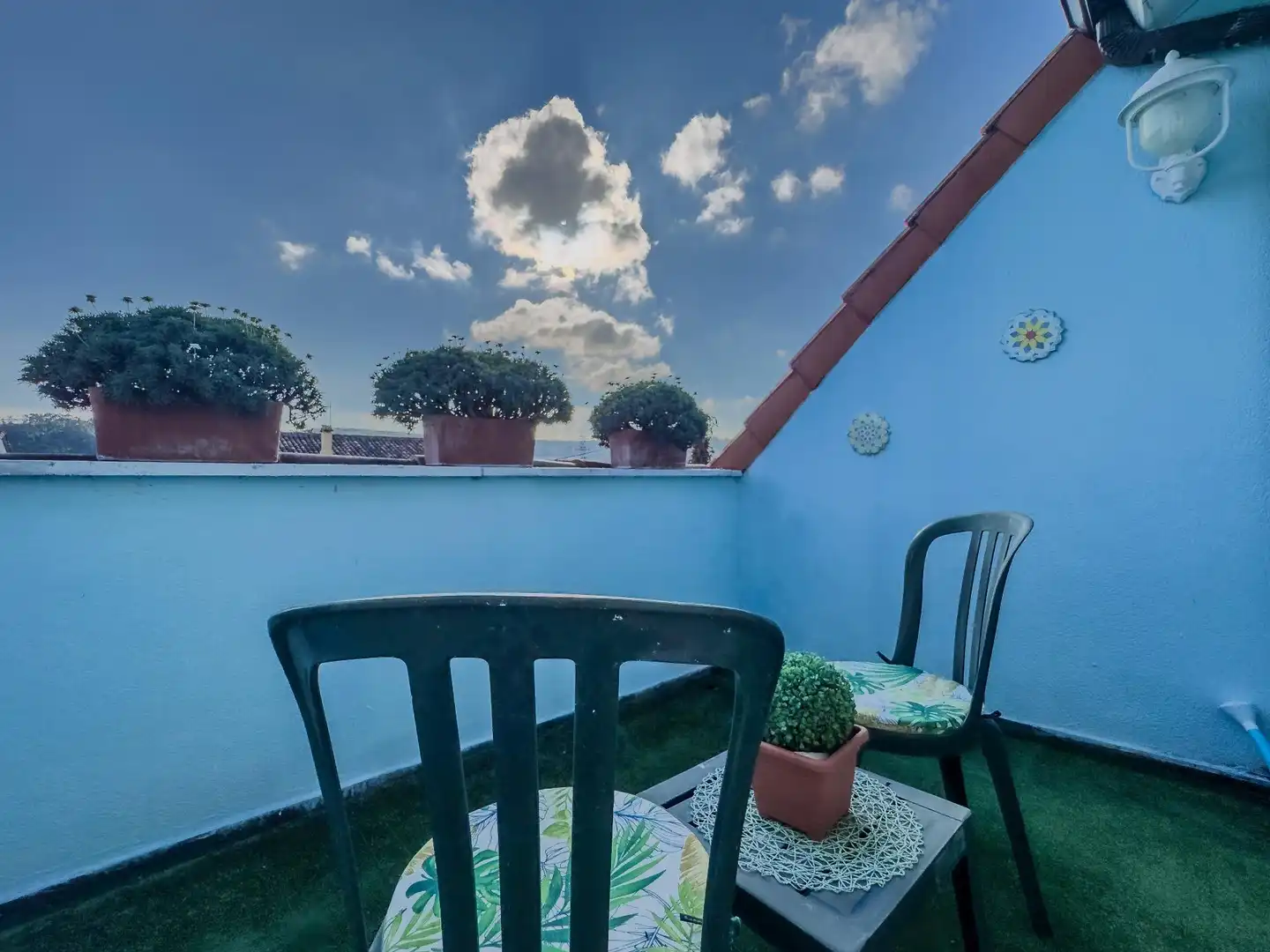 Terrassa de Casa o xalet en venda en Camargo amb Calefacció, Jardí privat i Piscina
