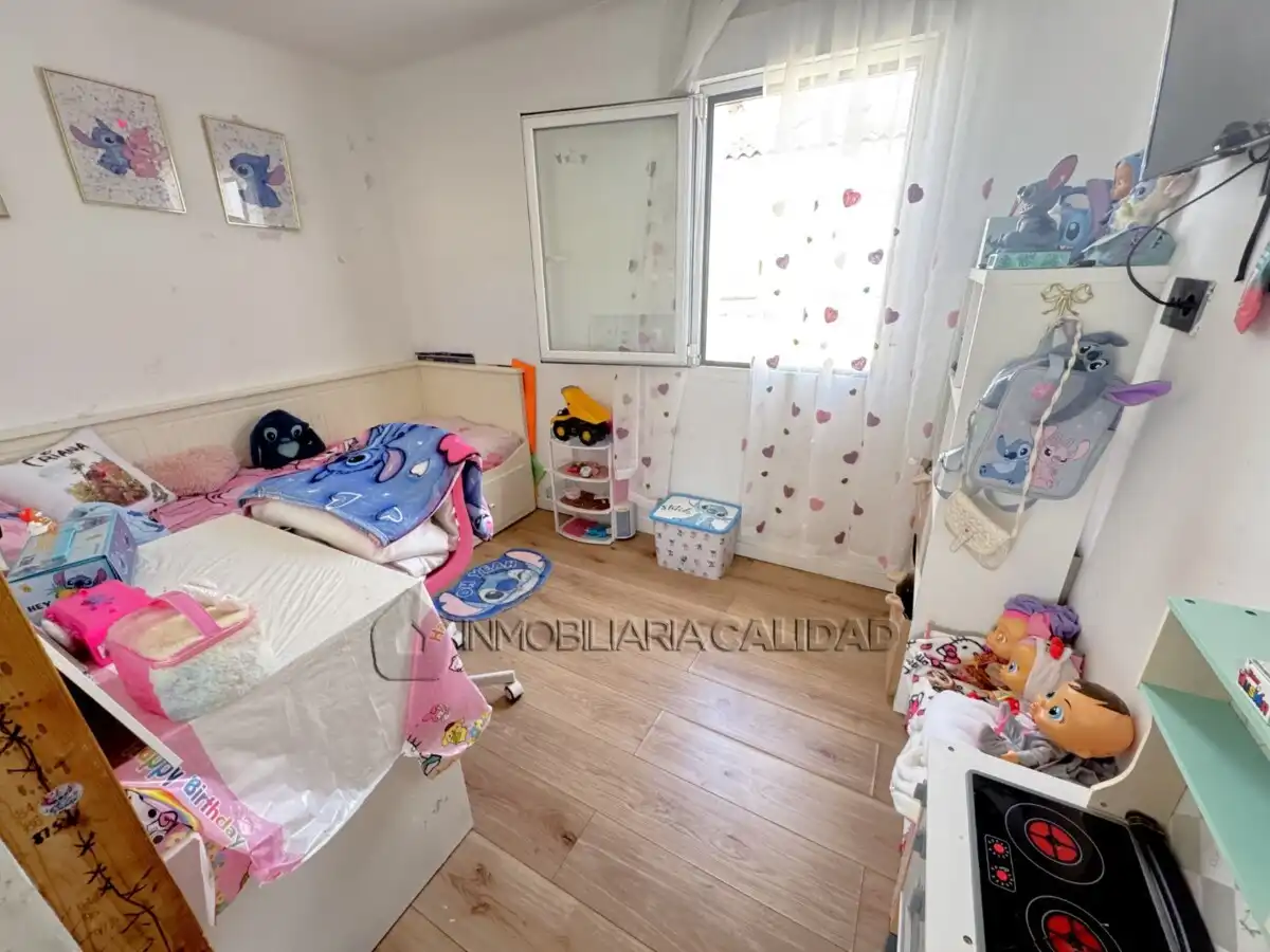 Schlafzimmer von Haus oder Chalet zum Verkauf in Burgos mit Heizung