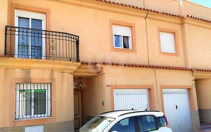 Vista exterior de Casa o xalet en venda en Tabernas amb Terrassa