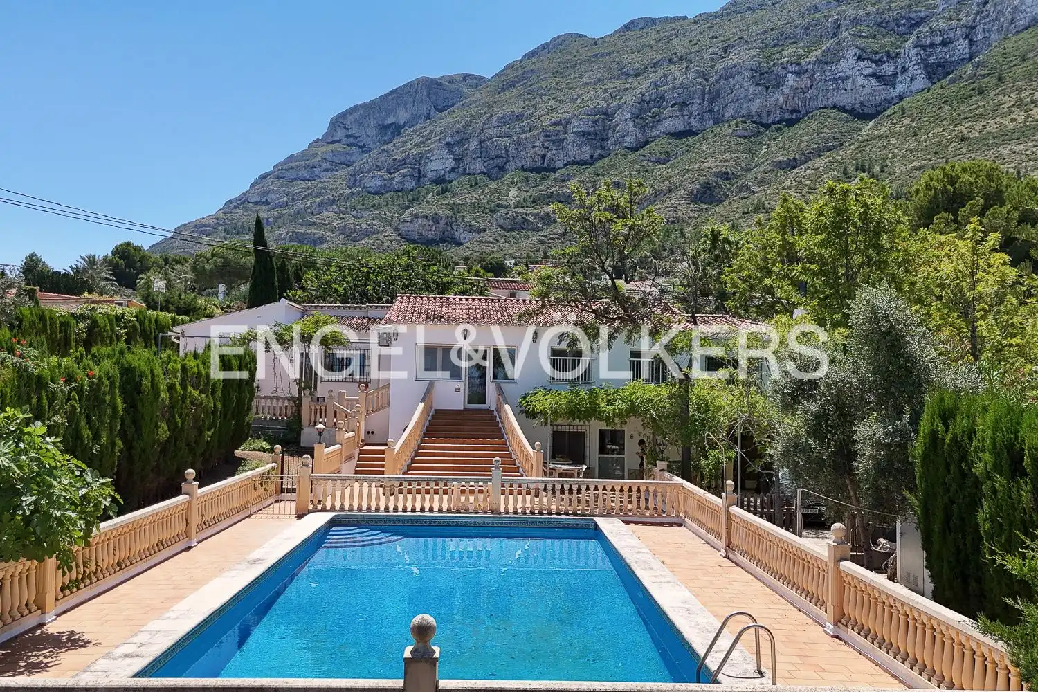 Vista exterior de Casa o chalet en venta en Dénia con Aire acondicionado, Calefacción y Jardín privado
