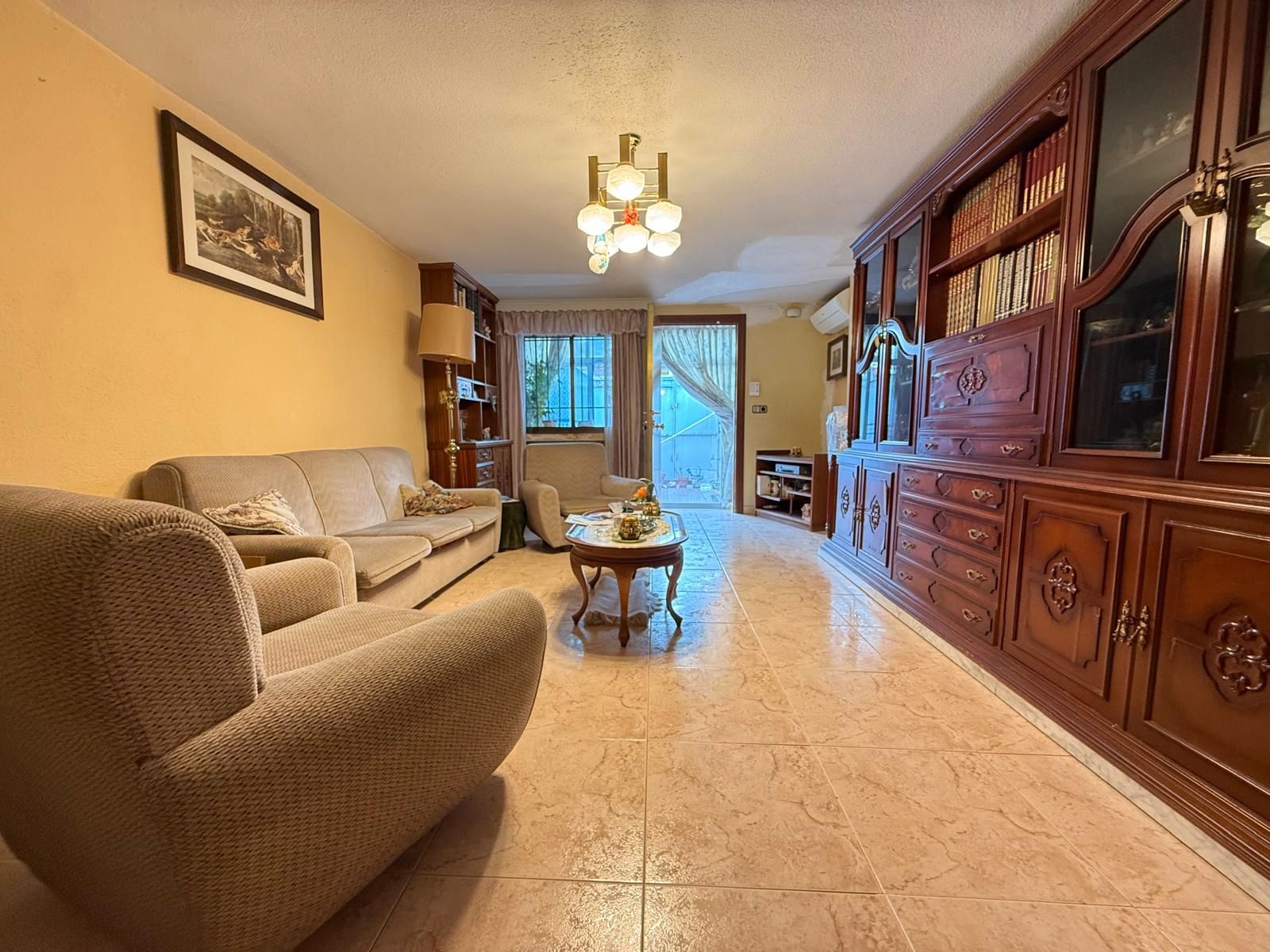 Living room of Single-family semi-detached for sale in  Madrid Capital  with Heating and Terrace