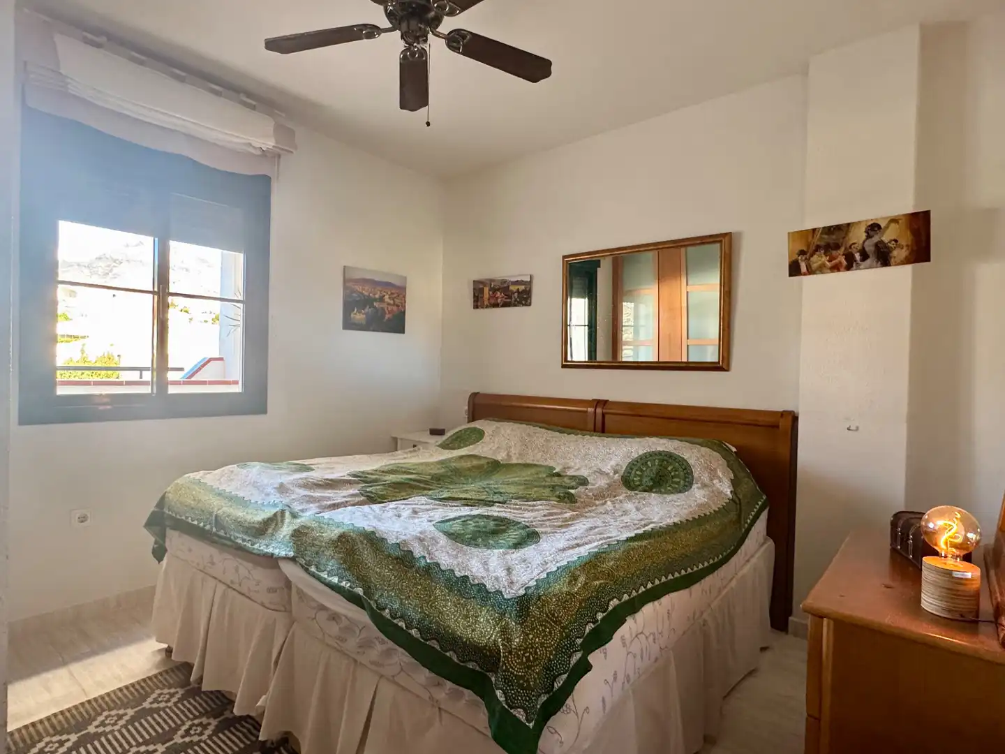 Dormitori de Apartament en venda en Benalmádena amb Aire condicionat, Terrassa i Moblat