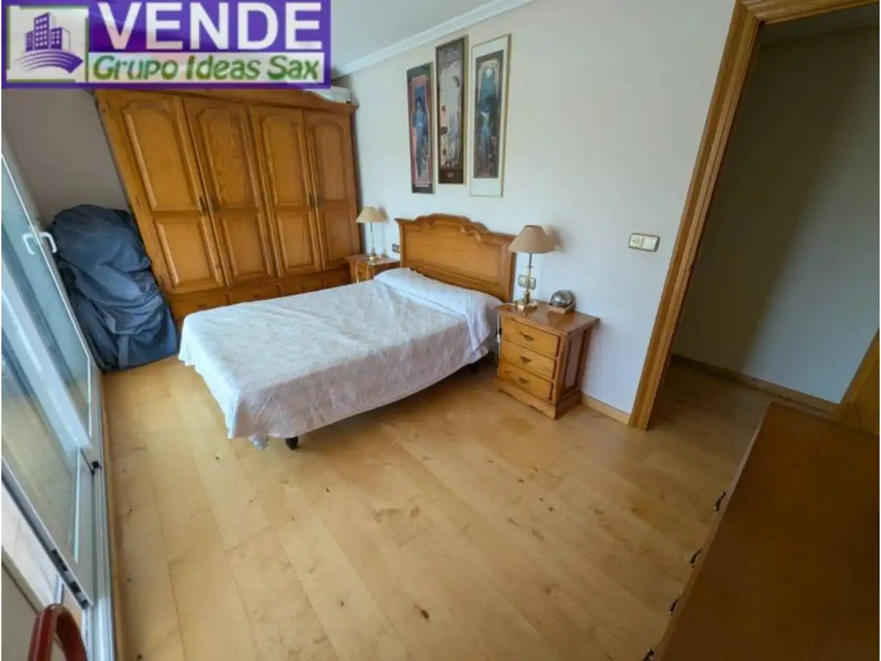Schlafzimmer von Dachboden zum Verkauf in Elda mit Heizung, Terrasse und Möbliert