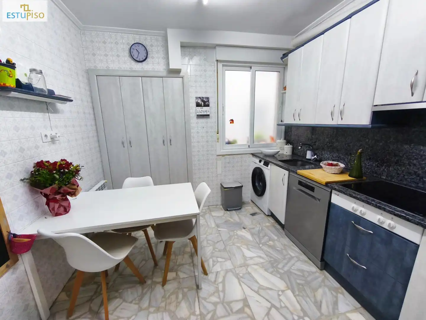 Kitchen of Flat for sale in Vitoria - Gasteiz  with Heating, Terrace and Storage room