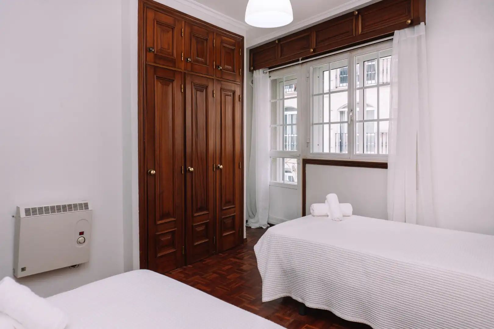 Bedroom of Flat for rent in Vigo   with Heating, Parquet flooring and Terrace