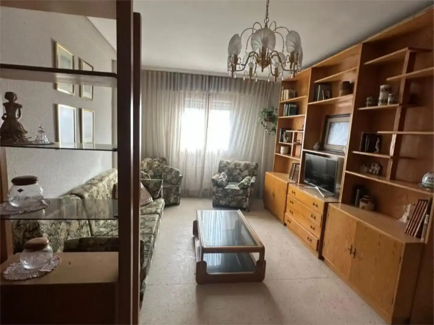 Sala d'estar de Pis en venda en Portillo amb Jardí privat, Moblat i Balcó