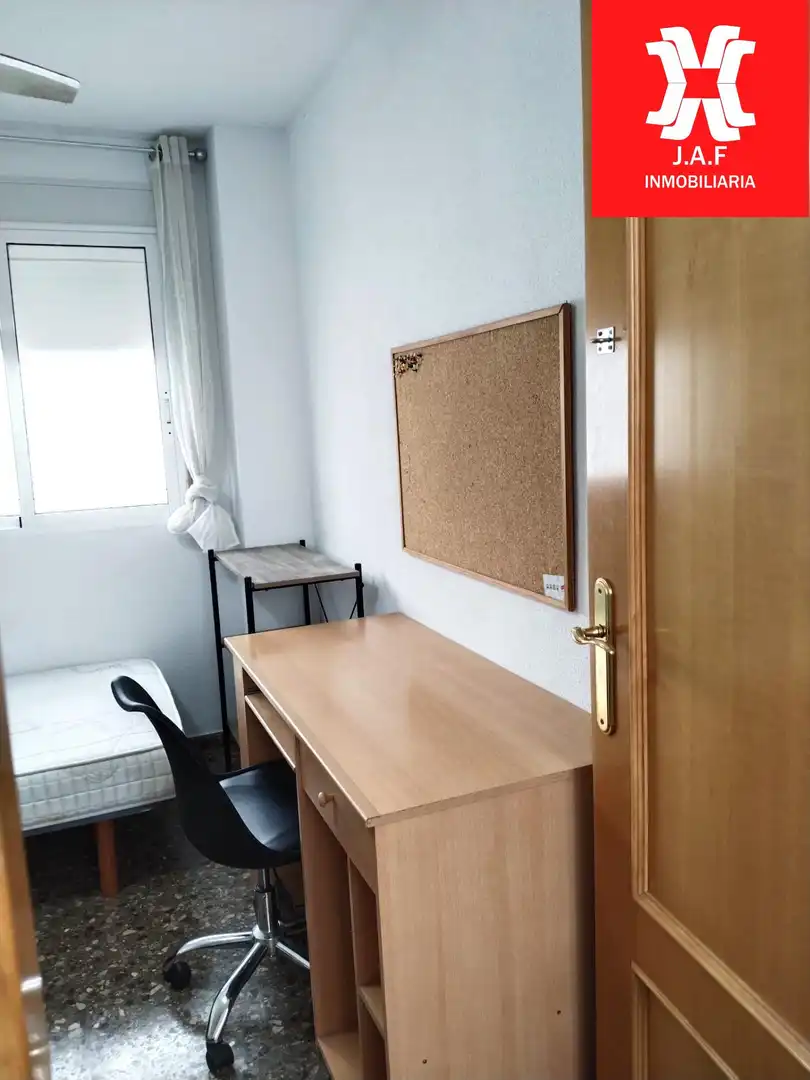 Schlafzimmer von Wohnung zur Miete in Alfara del Patriarca