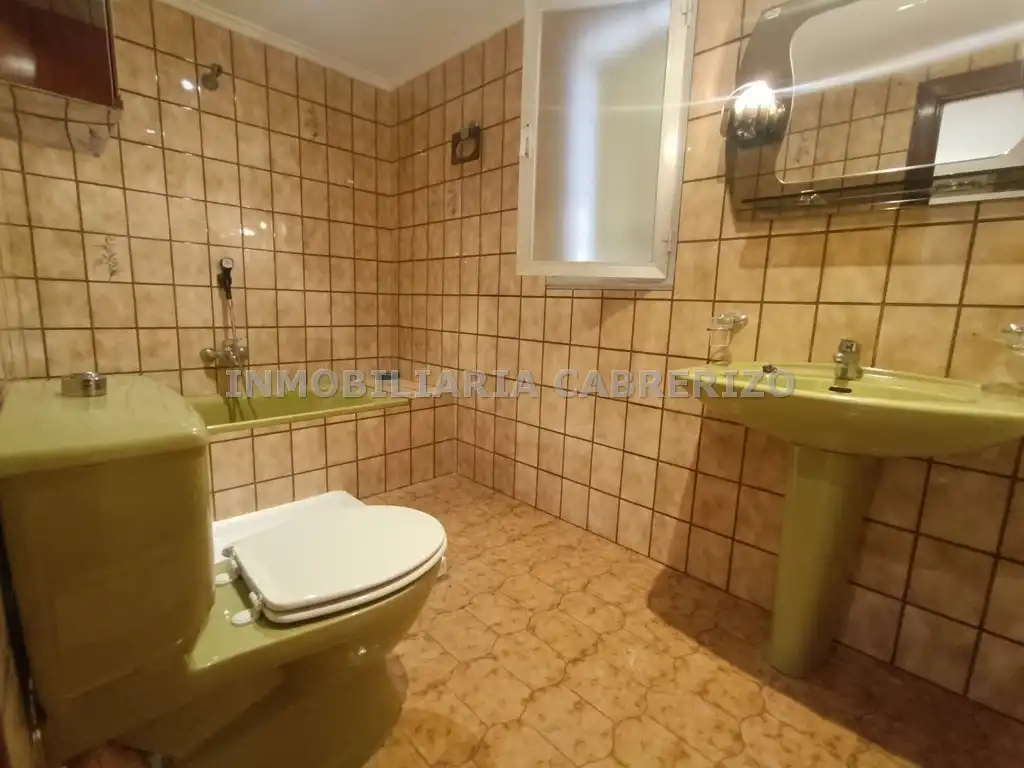 Bathroom of Flat for sale in Entrena  with Heating, Terrace and Storage room