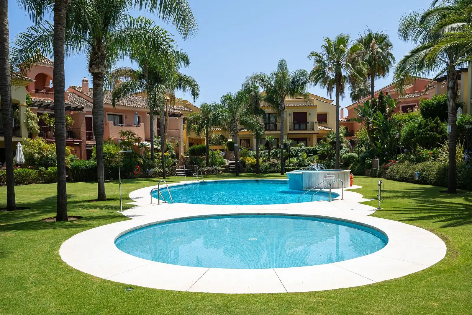 Adossat amb piscina en venda a Lugar Urbanizacion Lomas de Rio Verde 81B, imagen 31