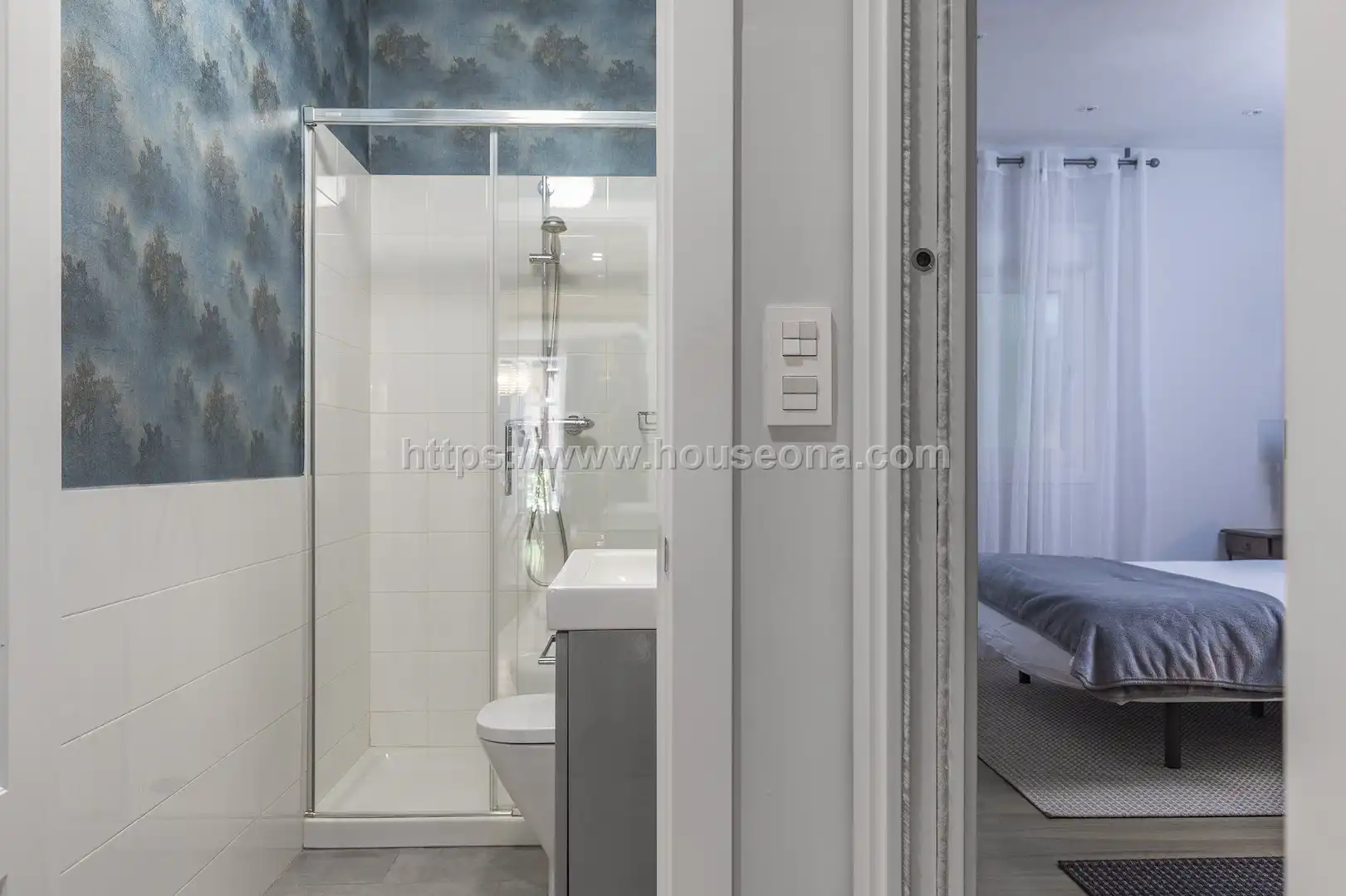 Bathroom of Flat for rent in Bilbao 