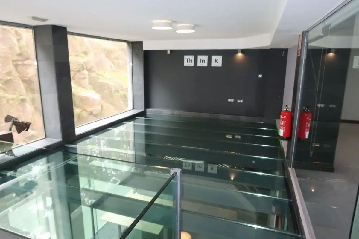 Piscina de Local en venta en A Coruña Capital 
