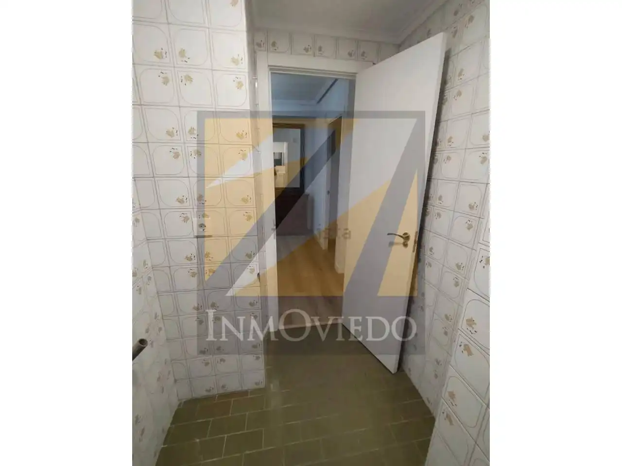 Flat for rent in Oviedo   with Heating and Parquet flooring
