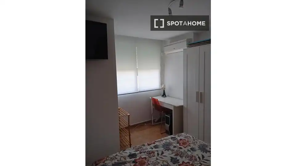 Room in Los Narejos - Punta Calera