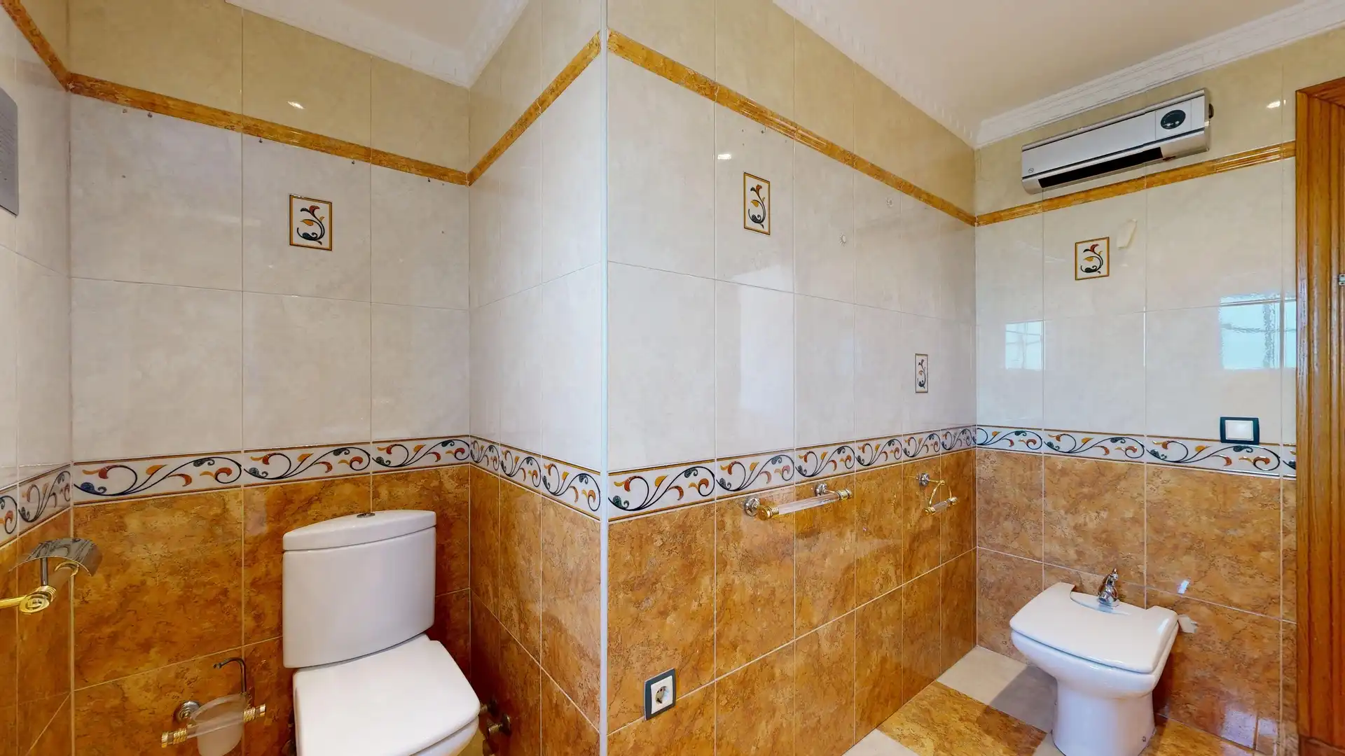 Baño de Casa o chalet en venta en Montserrat con Aire acondicionado, Calefacción y Terraza
