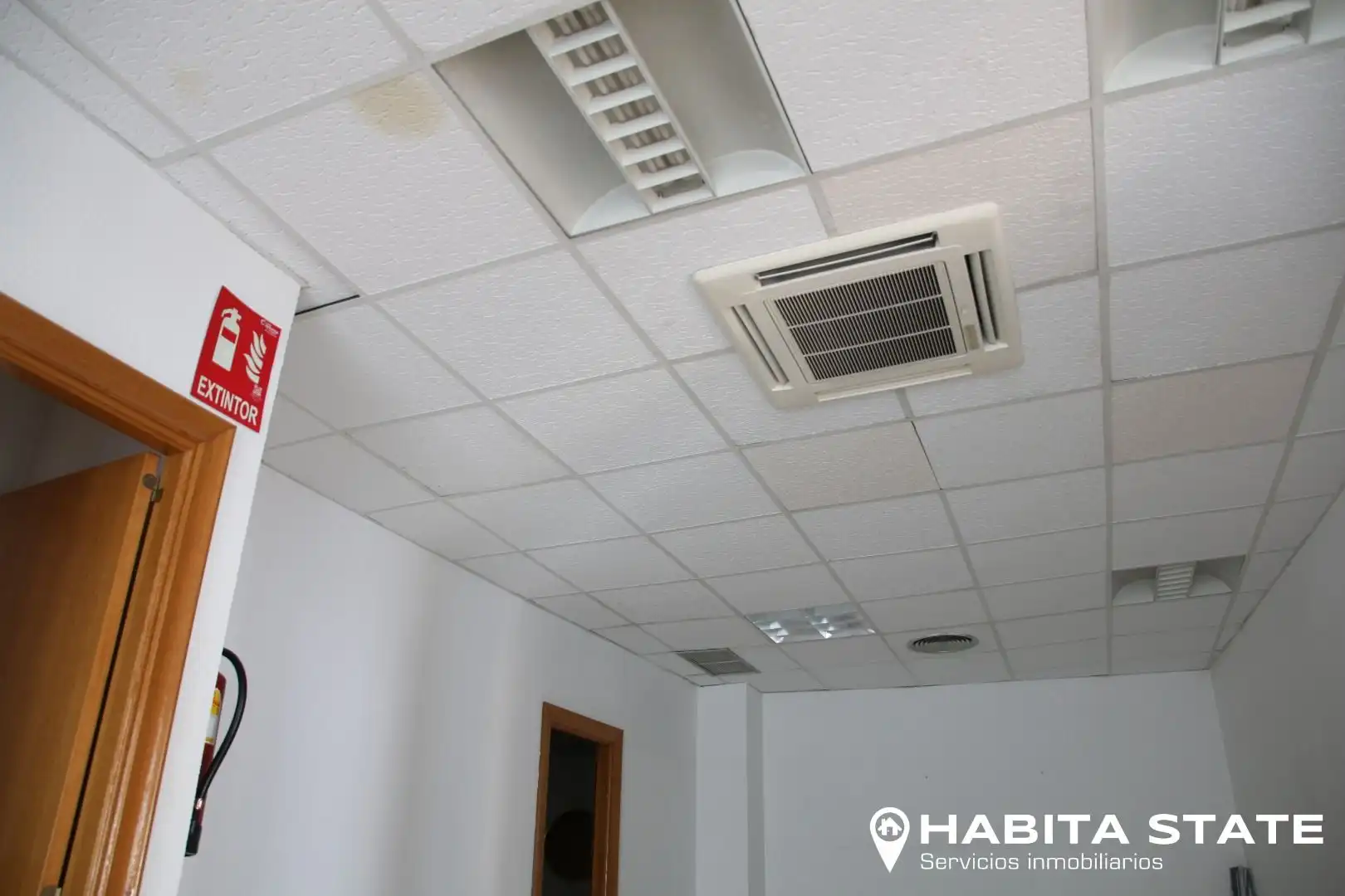 Local en venta en Almería con Aire acondicionado