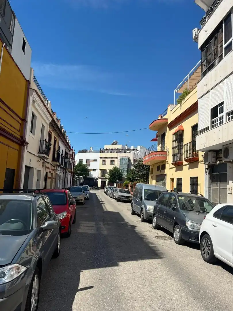 Exterior view of Flat for sale in Sevilla