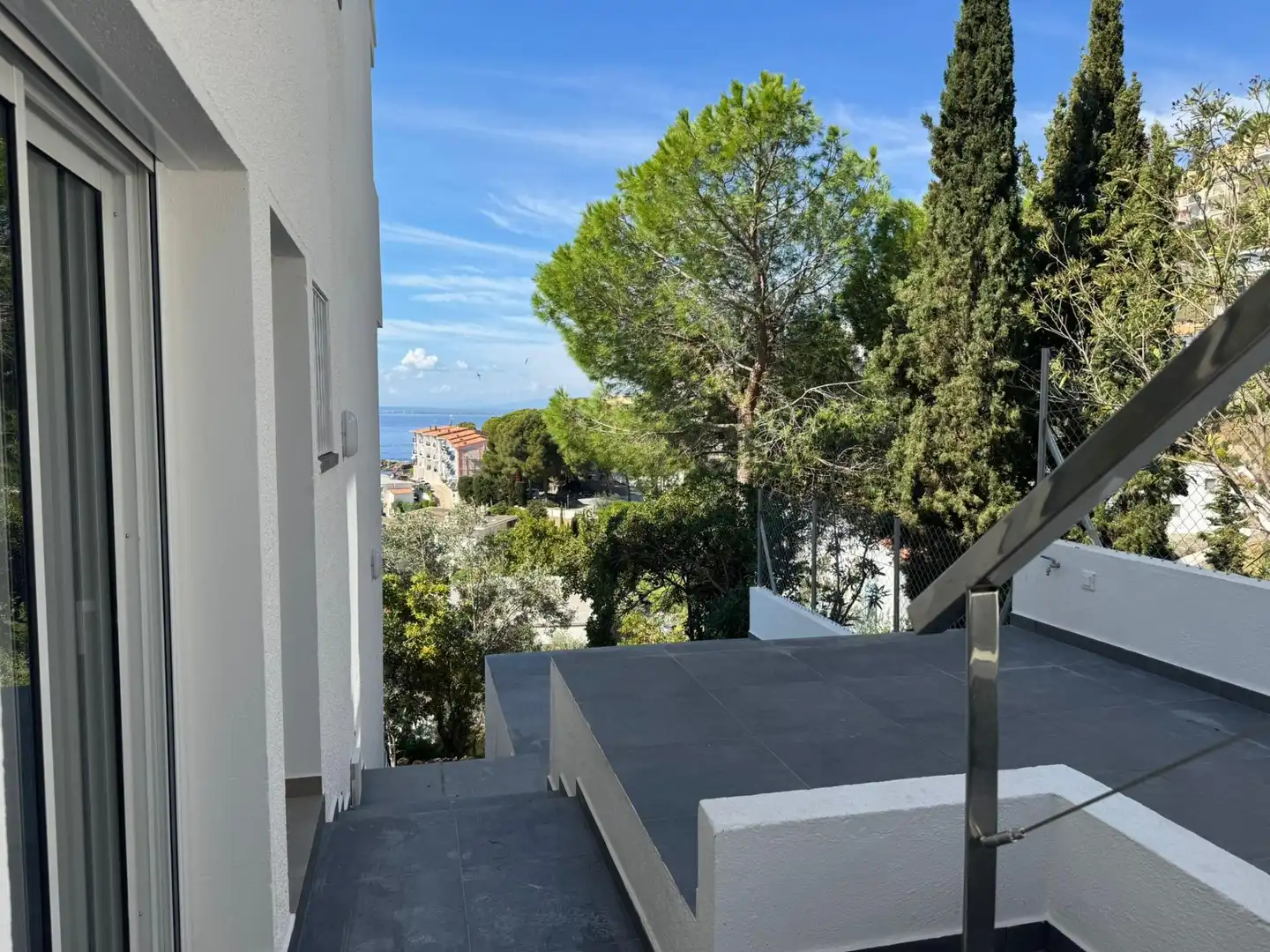 Houses for sale in Carrer Carrer de Pafar Paulus Rubens, 33, Almadrava - Canyelles - Puig-Rom