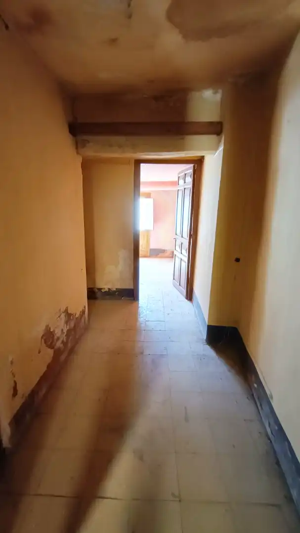 Gebäude zum Verkauf in Sort