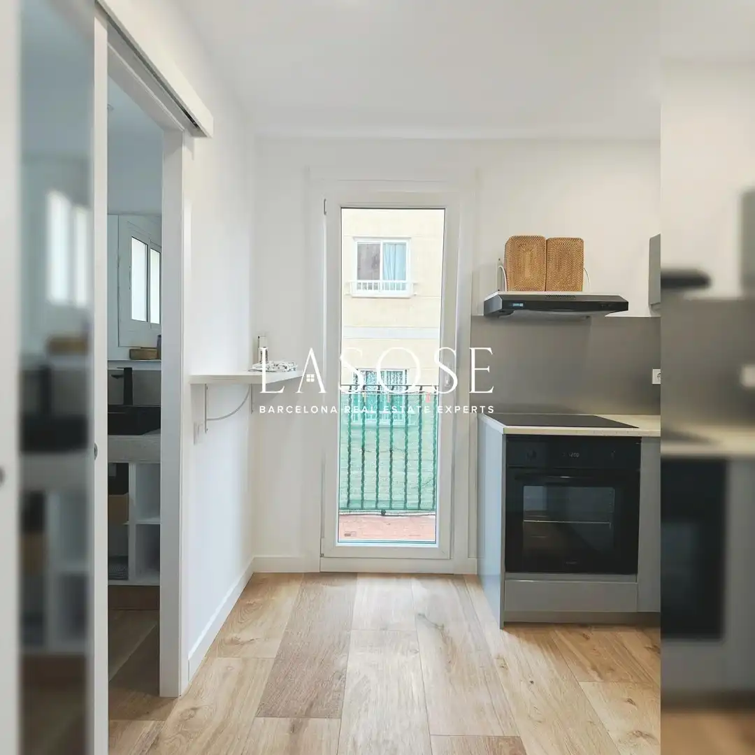 Balcony of Flat for rent in L'Hospitalet de Llobregat  with Furnished and Balcony