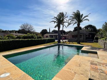 Maison rustique avec balcon à vendre à Pollença Poble