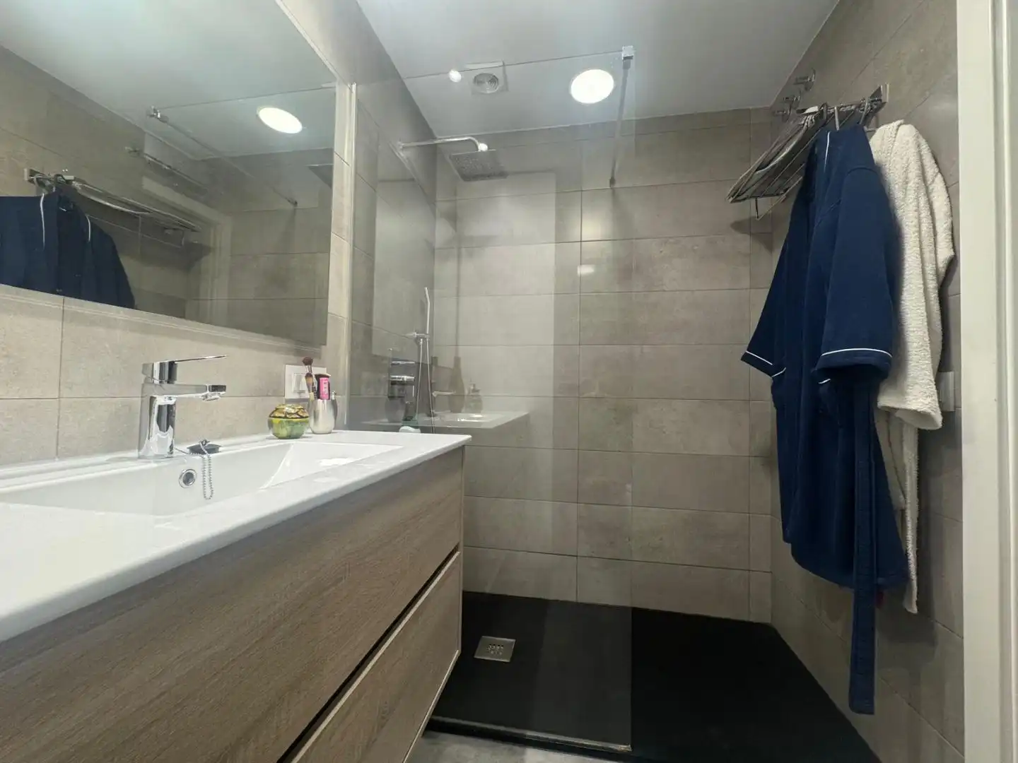 Bathroom of Flat for rent in Sur