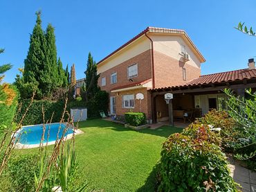Adossat amb piscina en venda a Calle la Palma
