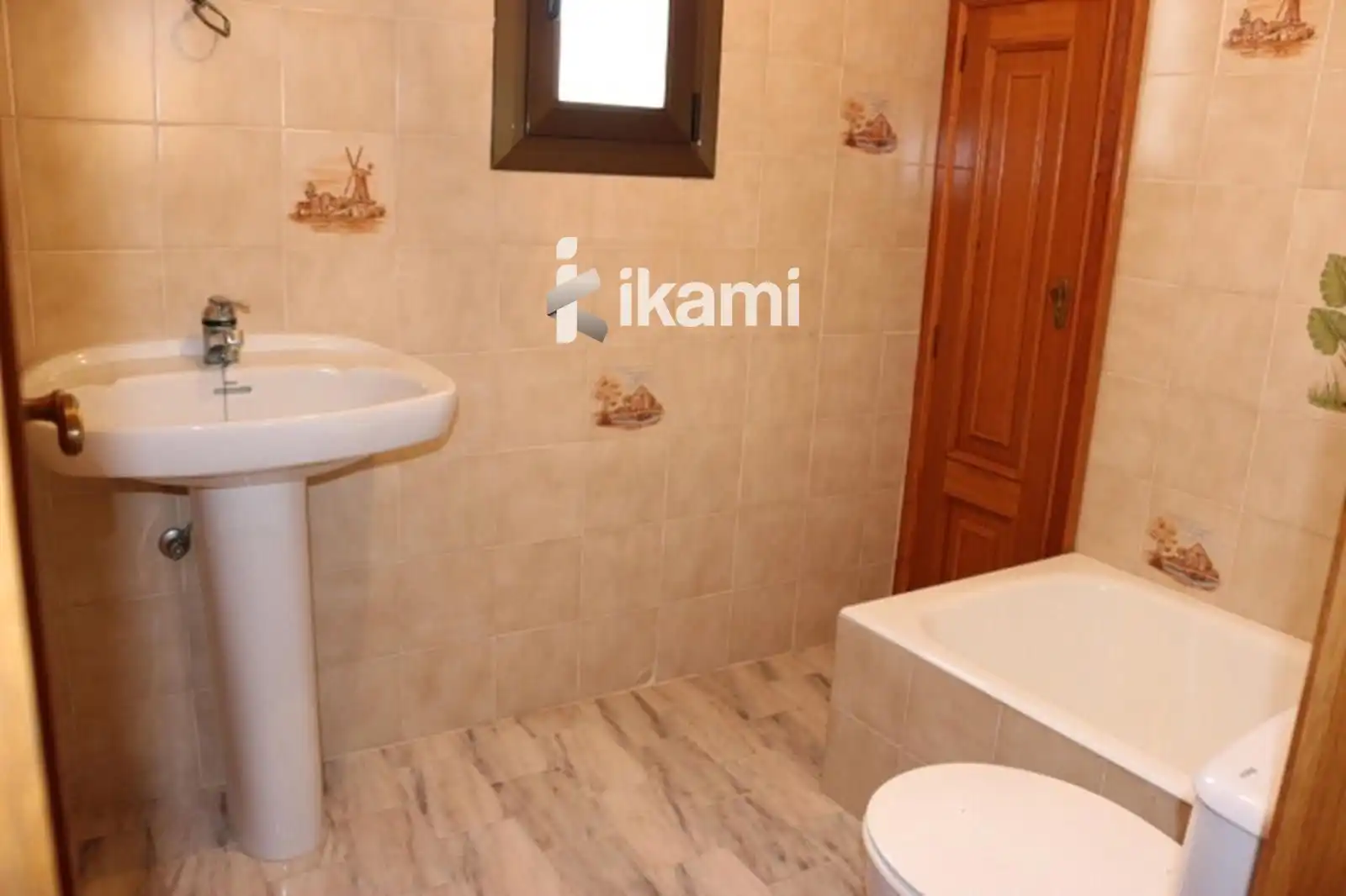 Bathroom of Houses for sale in Dénia  with Air Conditioner, Heating and Private garden