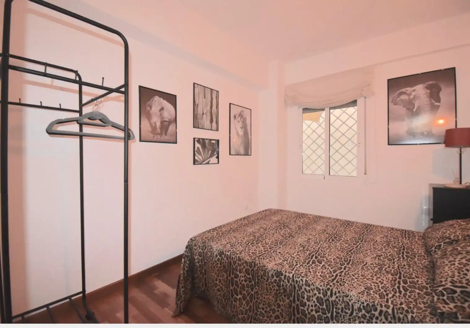 Ground floor for rent in Mercado