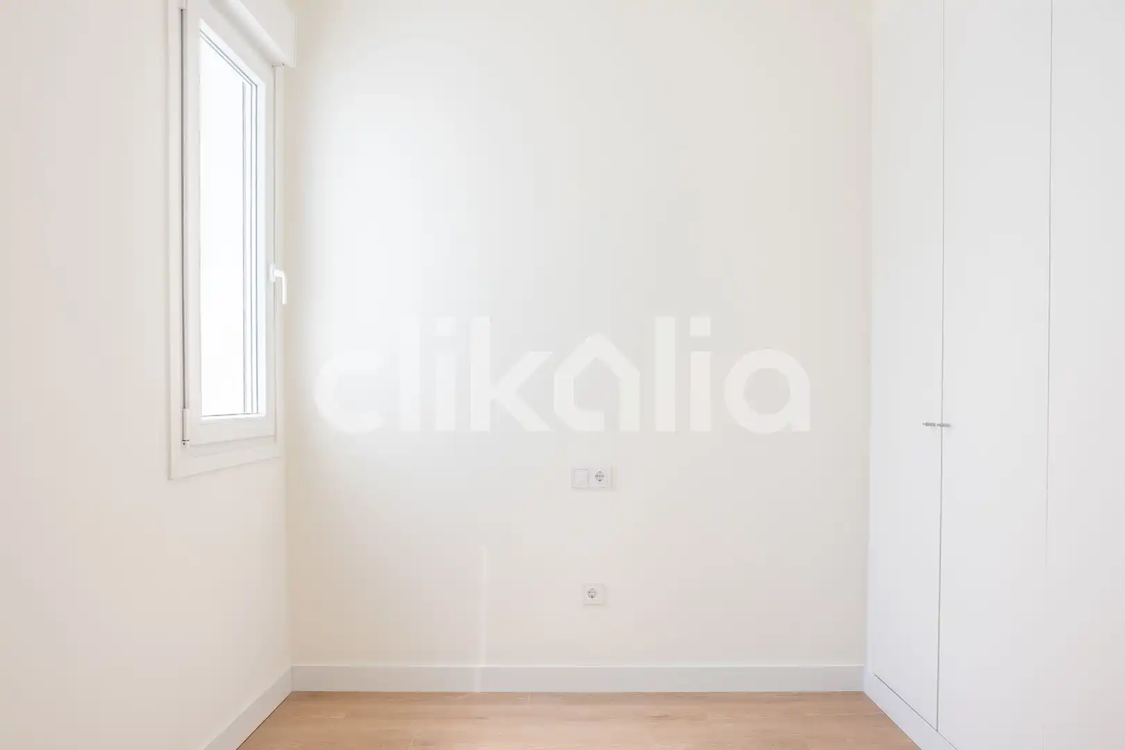 Habitación de Piso en venta en Sevilla con Aire acondicionado y Jardín privado