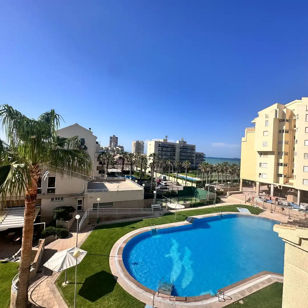 Piscina de Pis en venda en Valencia amb Aire condicionat, Jardí privat i Terrassa