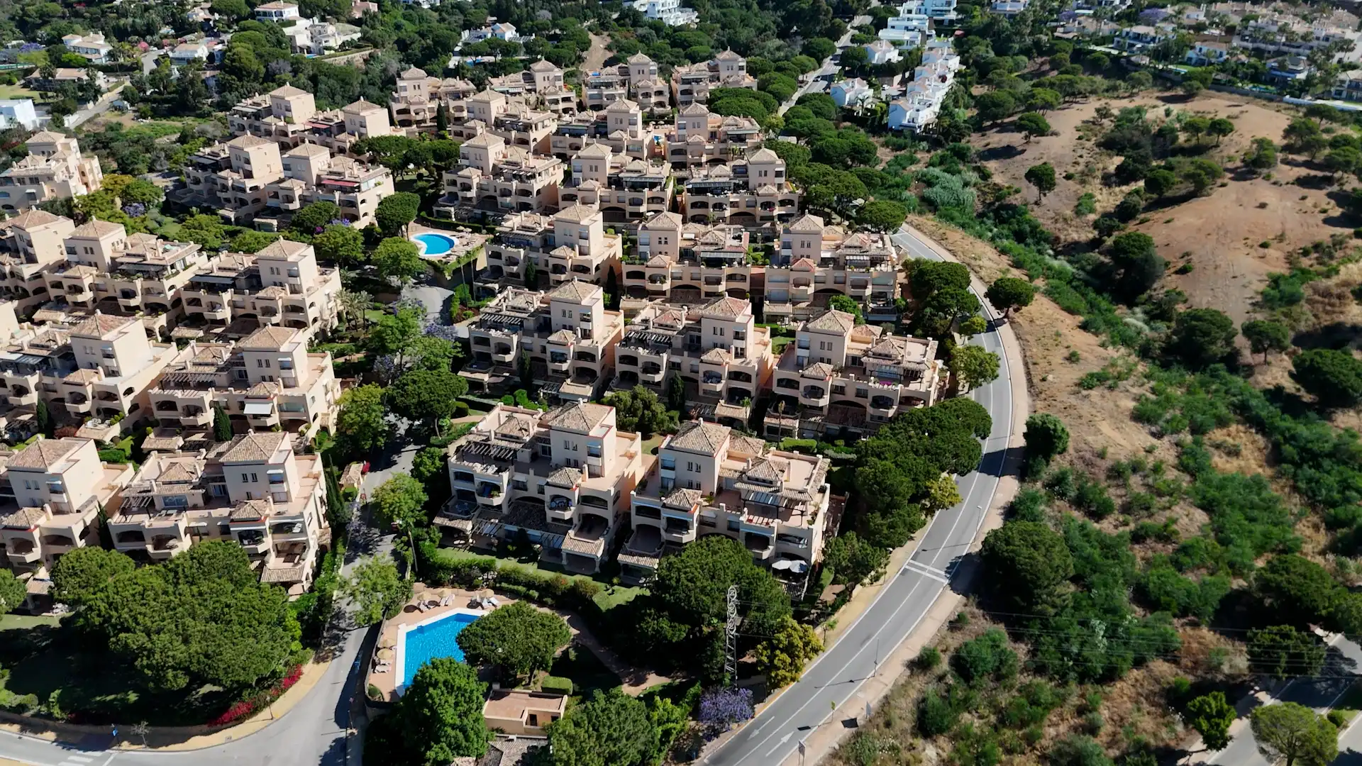 Vista exterior de Àtic en venda en Marbella amb Aire condicionat, Calefacció i Terrassa