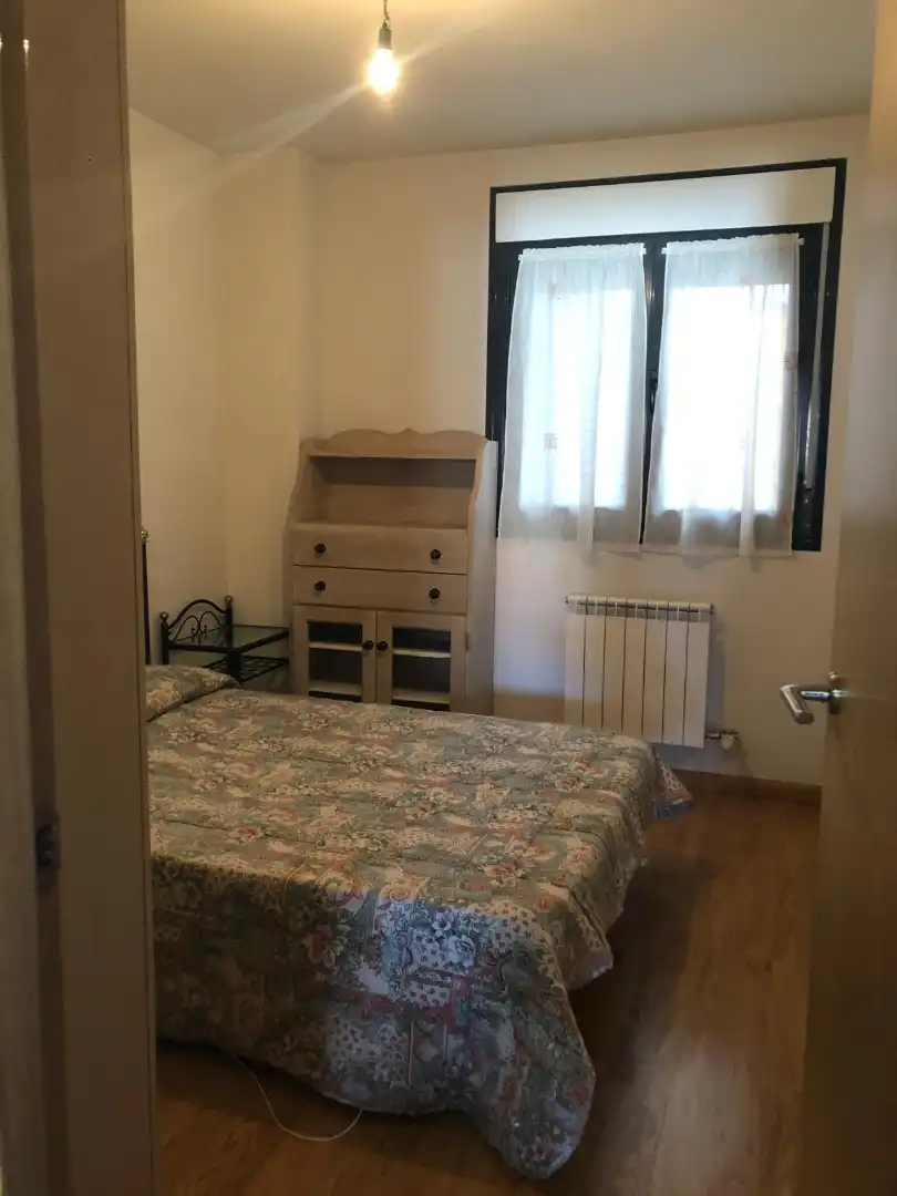 Schlafzimmer von Wohnung zur Miete in Benavente mit Heizung, Privatgarten und Parkett