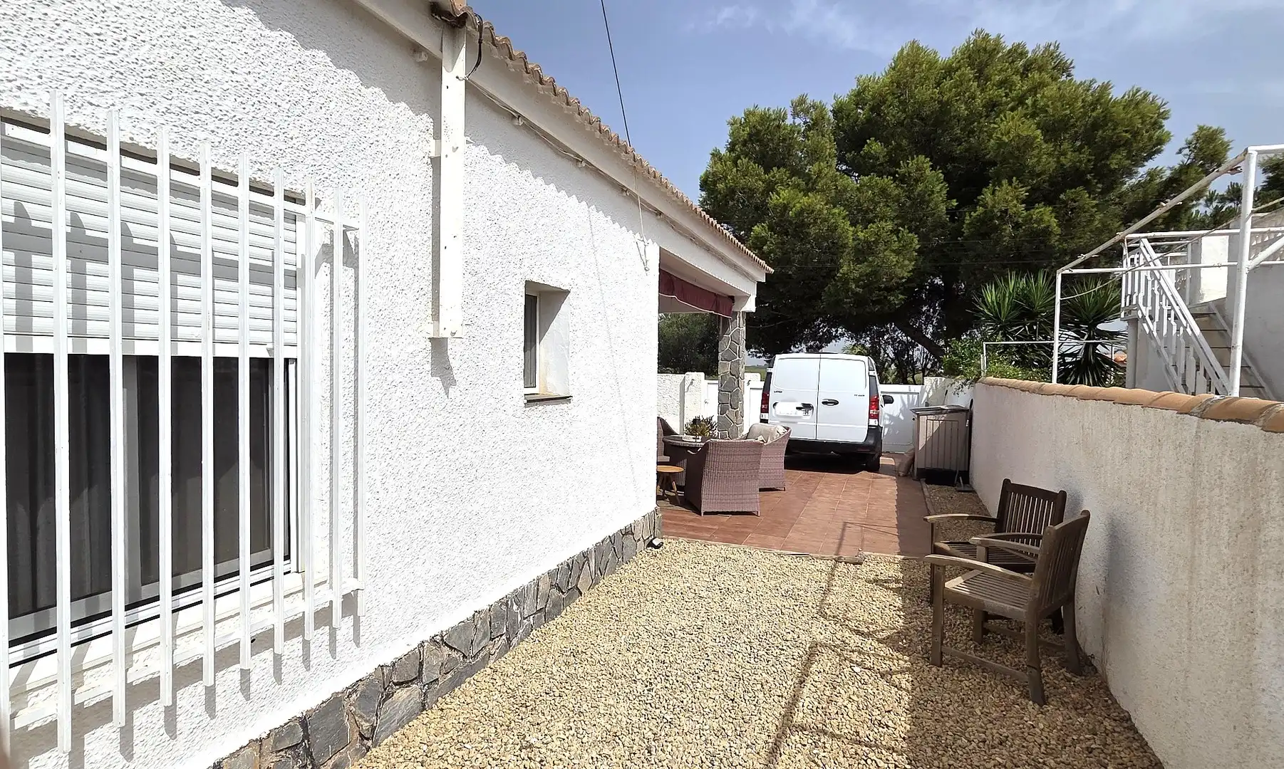 Vista exterior de Casa o xalet en venda en Cartagena amb Aire condicionat, Jardí privat i Terrassa