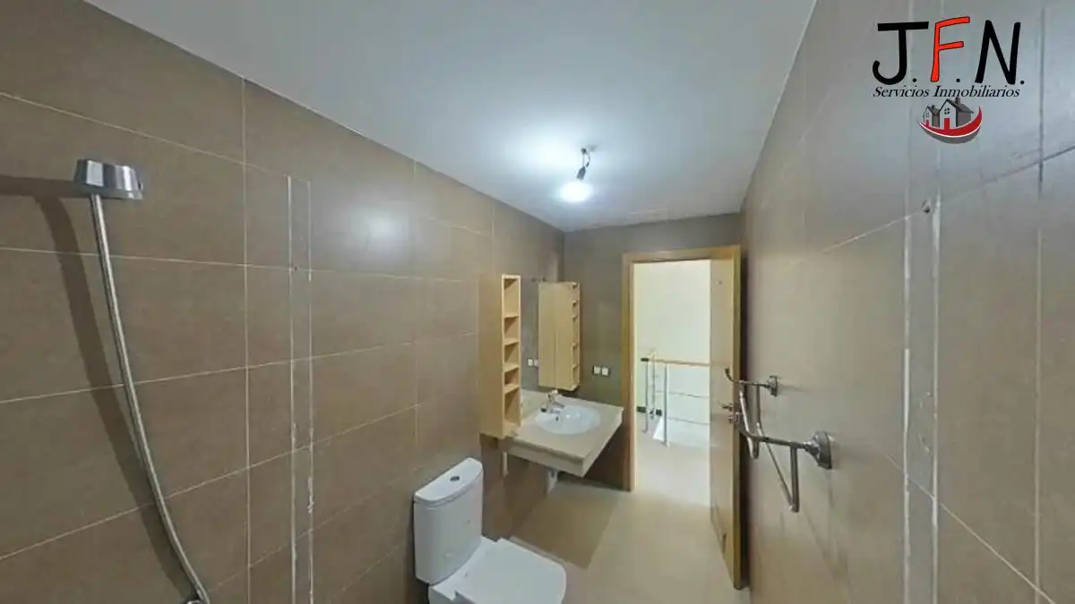Badezimmer von Maisonette zum Verkauf in La Oliva mit Parkett, Terrasse und Alarm