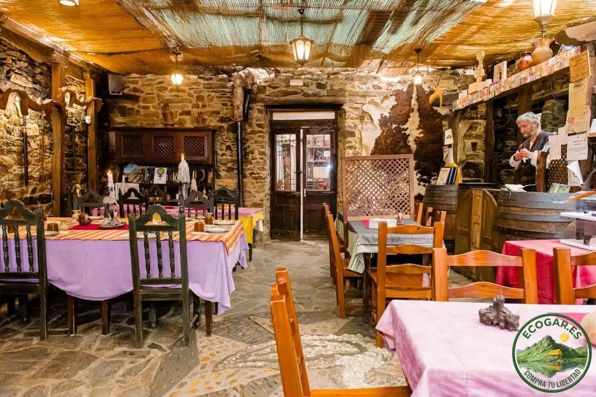 Casa o chalet en venta en Santa Colomba de Somoza con Calefacción y Trastero