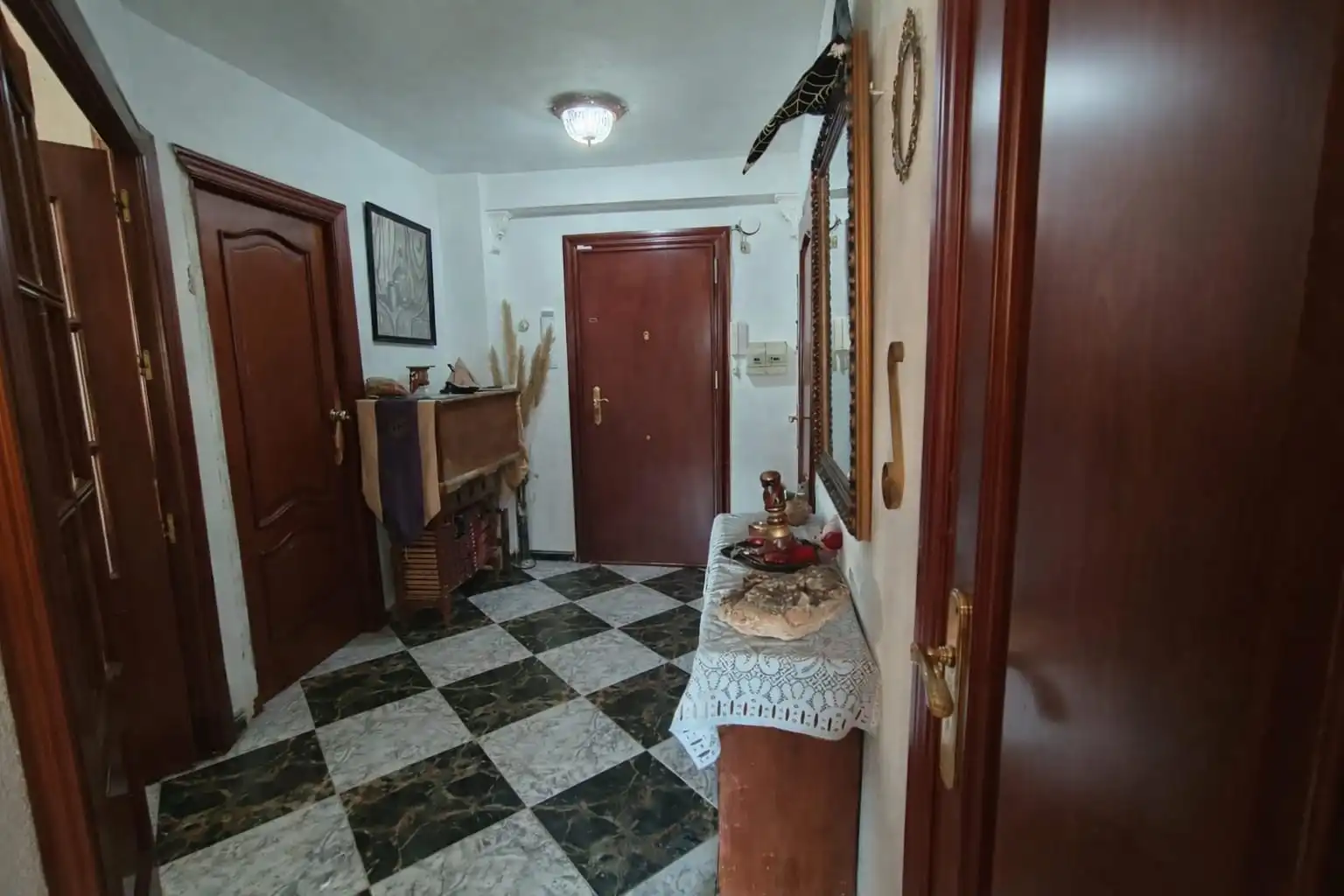 Flat for sale in Granada  with Air Conditioner, Terrace and Furnished
