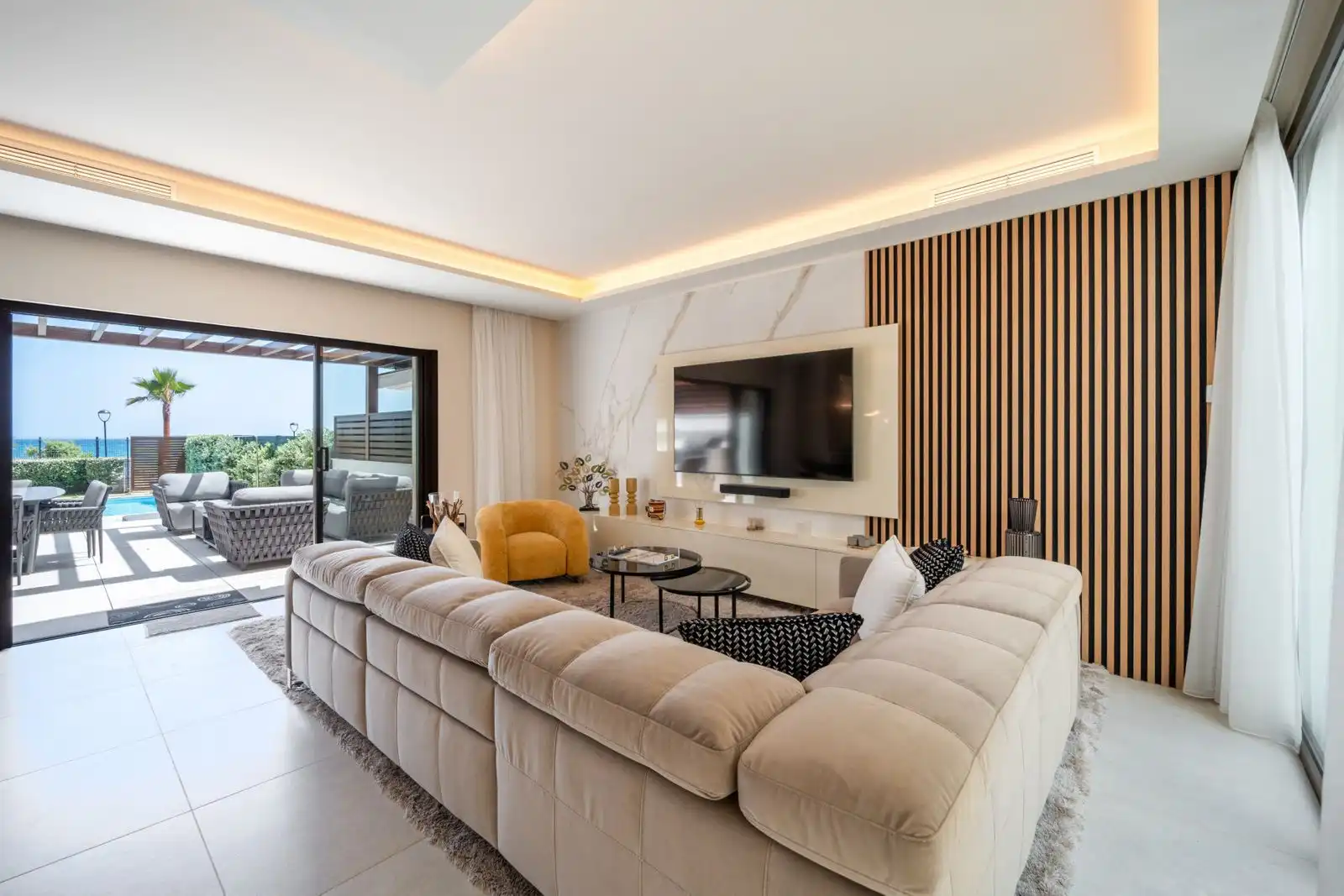 Casa a schiera con piscina in vendita a Milla de Oro, imagen 3