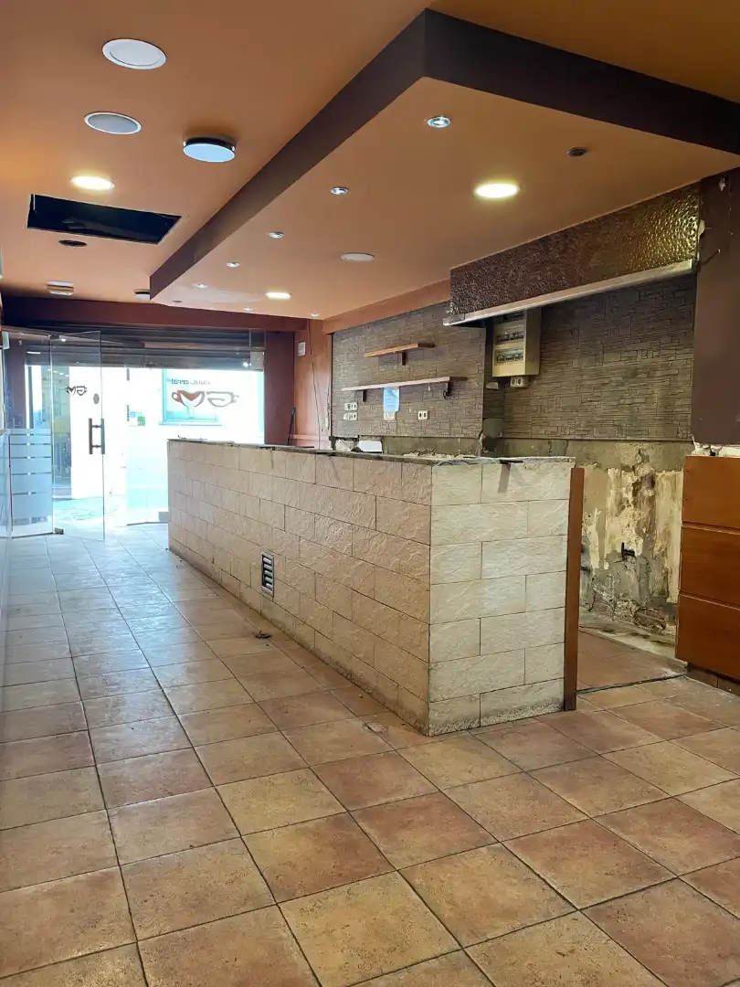 Local comercial en alquiler en Carrer de l'Endavallada 6, imagen 3